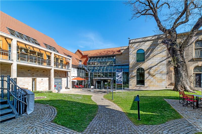 Feininger-Galerie in Quedlinburg wird zum Museum Aus der Feininger-Galerie ist das „Museum Lyonel Feininger. Welterbestadt Quedlinburg“ geworden, das eine Dauerausstellung von druckgrafischen Werken und einigen Gemälden Feiningers zeigt . © Kulturstiftung Sachsen-Anhalt/Fotos: Ray Behringer