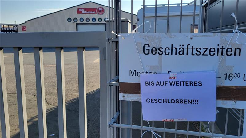 Aus im August des Vorjahres: Die Holz-Heinemann GmbH & Co. KG meldet Insolvenz an, schließt und macht fortan auch nicht mehr auf.