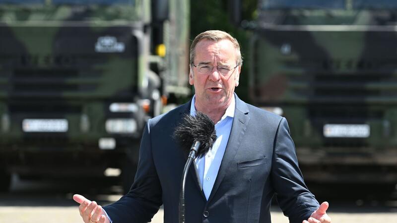 Aus seiner eigenen Partei hatte es Kritik am Verteidigungsminister gegeben. (Archivbild)