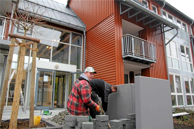 Außen und innen wird die Ferienwohnungsanlage des Erholungswerks der Post, Postbank und Telekom für 2,6  Millionen Euro modernisiert. Foto: Eggers