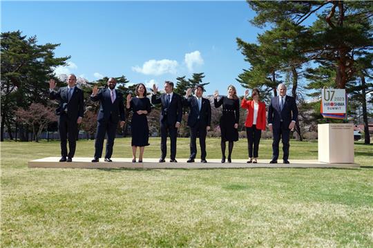 Außenministerin Annalena Baerbock (3.v.l.) und ihre Amtskollegen der G7-Staaten.