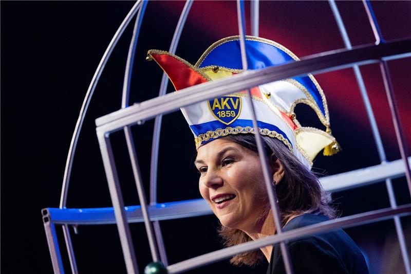 Außenministerin Annalena Baerbock bei der Festsitzung zur Verleihung des «Orden wider den tierischen Ernst» in Aachen.