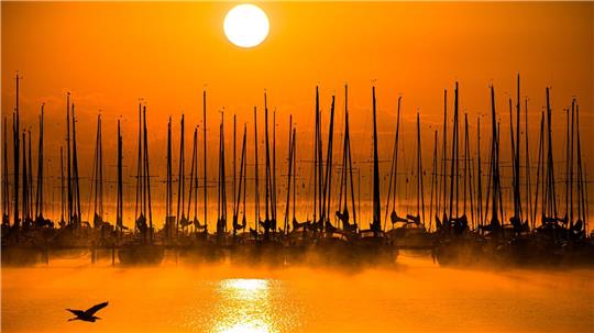 Außergewöhnlich viele Sonnenstunden hat der DWD laut vorläufigen Auswertungen im April in Niedersachsen registriert. (Archivbild)