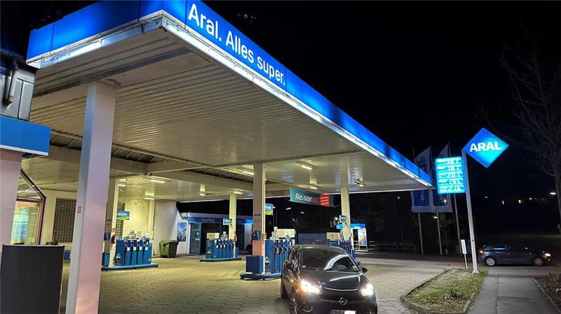 Ausverkauft: Am vorletzten Tag des Jahres mussten die Autofahrer, die Diesel oder E10 in Braunlage tanken wollten, ohne den Kraftstoff wieder wegfahren.