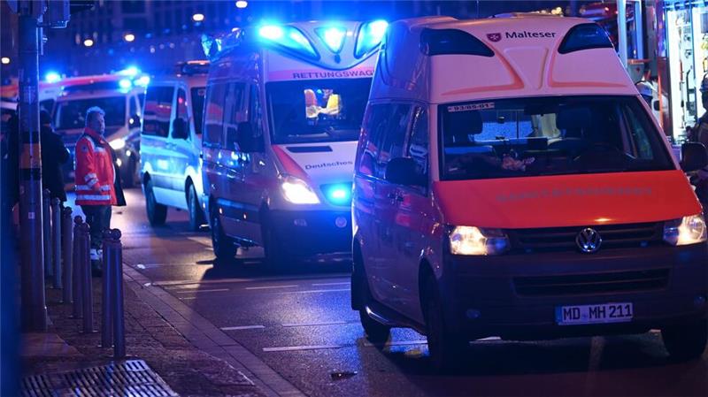 Faeser verspricht Aufklärung der Tat von Magdeburg Auto fährt in Menschenmenge auf Magdeburger Weihnachtsmarkt