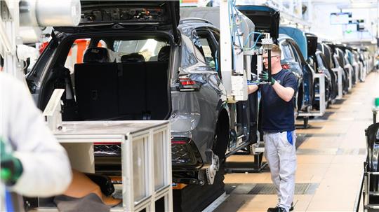 Autoindustrie in der Krise? Hersteller machen weiter Milliardengewinne. (Archivbild)