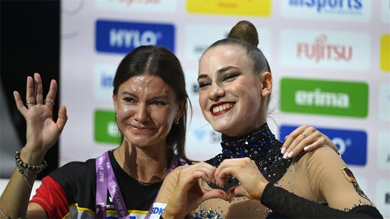 Avancierte mit vier Medaillen zum WM-Star: Darja Varfolomeev (r).