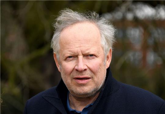 Axel Milberg freut sich auf das Neue.
