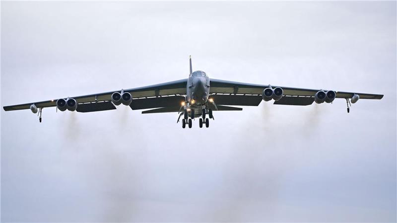 B-52-Bomer stürzt in Kalifornien ab. (Symbolbild)