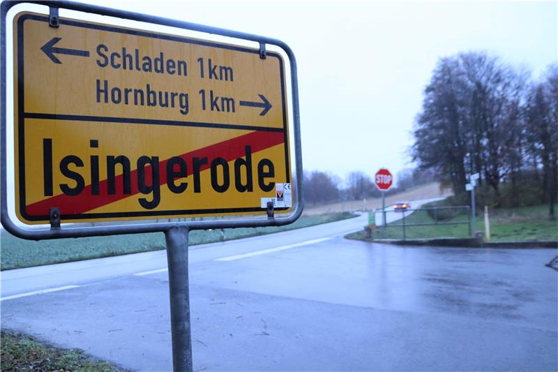 Isingerode: Fußgänger sollen an B 82 sicherer unterwegs sein B 82: Die Perspektive vom „Itschenkrug“. Foto: Neddermeier