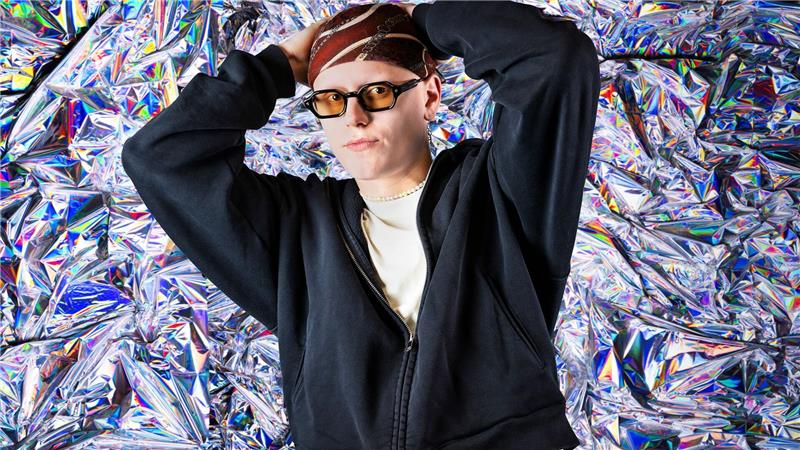 BELA tritt mit seinem Song „Herz“ an.