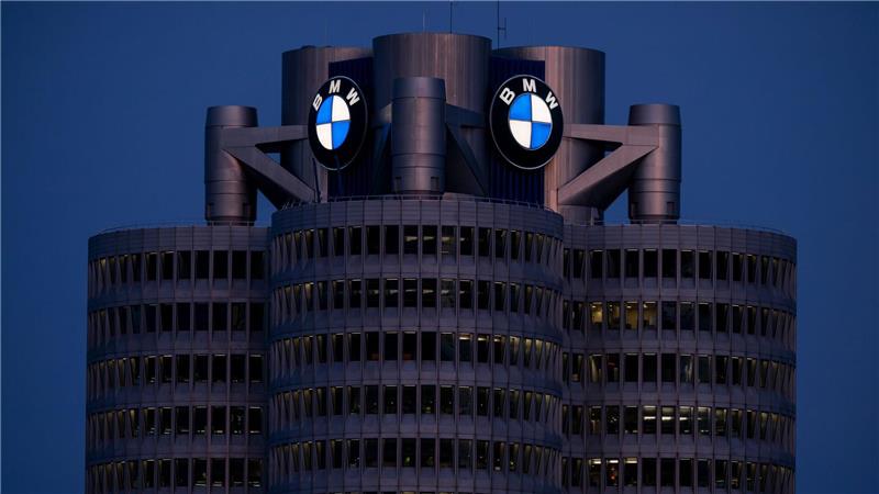 BMW ruft Hunderttausende Autos wegen Brandgefahr zurück. (Symbolbild)