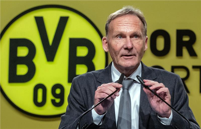 BVB-Boss Watzke über Schalke: „Ich drücke denen alle Daumen” BVB-Boss Hans-Joachim Watzke drückt dem FC Schalke 04 die Daumen.