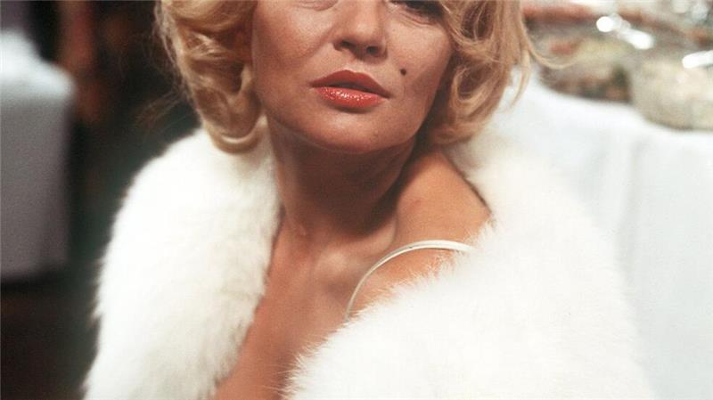 „Die Halbstarken“: Filmstar Karin Baal gestorben Baal galt als Femme Fatale des deutschen Films. (Archivfoto)