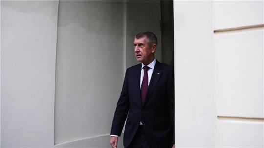 Babis verlässt die Prager Burg nach der Ernennung seiner Regierung.