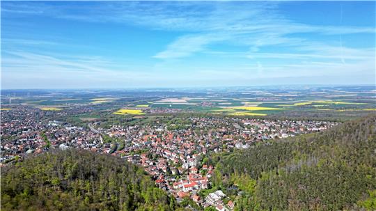 Bad Harzburg ist nach dem Aus mit Port-Louis auf der Suche nach einer neuen französischen Partnerstadt. Und scheinbar hat sich jetzt eine Stadt gefunden: Jarville-la-Malgrange. Sowohl Bad Harzburg als auch die französische Kleinstadt haben großes Interesse an einer offiziellen Partnerschaft. Dafür muss aber erst einmal einiges geregelt werden. Archivfoto: Neuendorf/ Symbolfotos: Pixabay