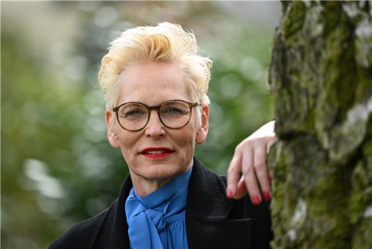 Bärbel Schäfer hat wegen eines Schicksalsschlags in ihrem Leben ein besonderes Verhältnis zu Staus nach Unfällen.