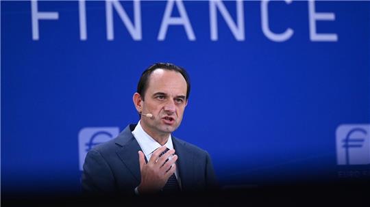 Bafin-Präsident Mark Branson sieht bei offenen Immobilienfonds Risiken für Privatanleger (Archivbild)