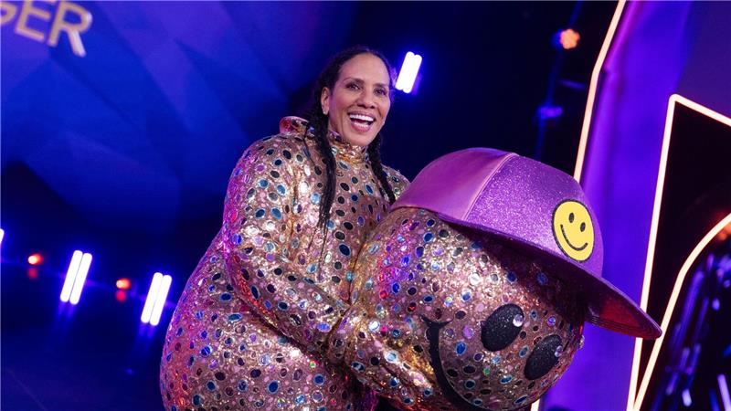 Barbara Becker trug ein glitzerndes Smiley-Kostüm - sie schied als Erste aus. (Archivbild)