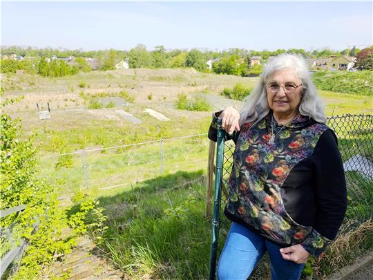 Barbara Mai hat einst die Realisierung des Wohnprojektes mit angestoßen, hat noch bauliche Pläne für die Einrichtung, will aber auch bald in Rente gehen.  Fotos: Potthast