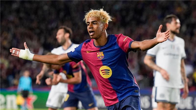 Halbfinal-Kracher: Flick und Barça retten Remis gegen Inter Barcelonas Lamine Yamal traf gegen Inter und sorgte für einen Altersrekord