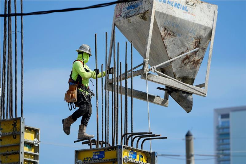 Arbeitslosigkeit in den USA geht weiter zurück Bauarbeiter in Miami. Die Arbeitslosenquote in den USA sinkt weiter.