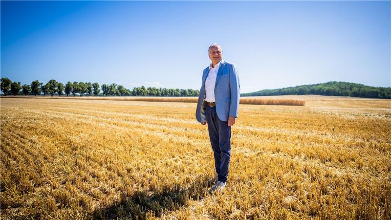 Bauern erwarten 40 Millionen Tonnen Getreide Bauernpräsident Joachim Rukwied. Das trockene Frühjahr stellte Bauern in manchen Regionen vor Probleme.
