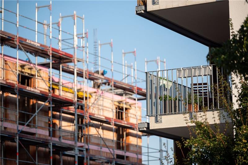 Desaster am Wohnungsmarkt: Milliarden für Bau gefordert Baustelle eines Neubaus in Stuttgart. Die Situation auf dem Wohnungsmarkt wird laut Mieterbund immer dramatischer.