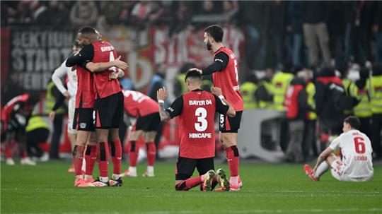 Bayer Leverkusen musste im DFB-Pokal gegen den rheinischen Rivalen aus Köln leiden
