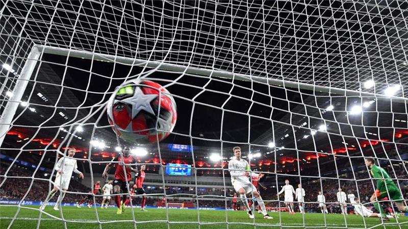Bayer Leverkusen umgeht durch das 2:0 gegen Sparta Prag die Playoffs und steht direkt im Achtelfinale.