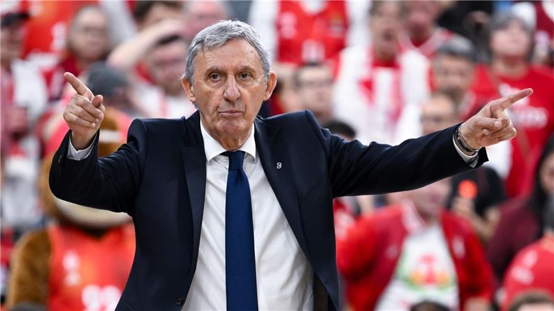 Bayern-Coach Svetislav Pesic dirigiert ein letztes Mal ein Team in einem Finale. (Archivbild)