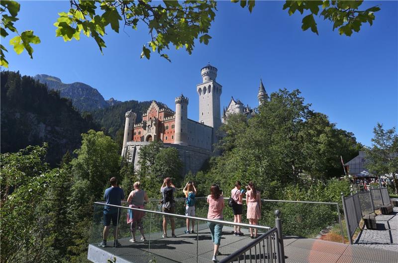 Bayern verliert Prozess um Namen „Neuschwanstein” Bayern hat die Namensrechte an «Neuschwanstein» - unterliegt aber vor Gericht.