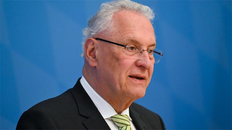 AfD-Innenminister würde bei der IMK keinen Anschluss finden Bayerns Innenminister Joachim Herrmann (CSU) ist aktuell Sprecher der sogenannten B-Länder. (Archivbild)
