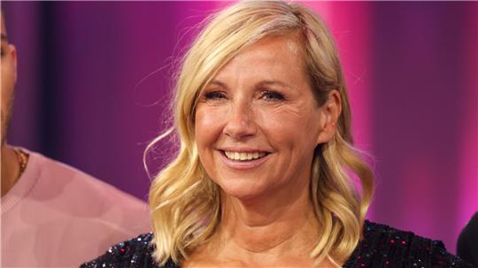 Bedingt planbar und gelegentlich aus dem Ruder laufend, so seien der „Fernsehgarten“ und sie selbst, sagt Andrea Kiewel. (Archivfoto) 