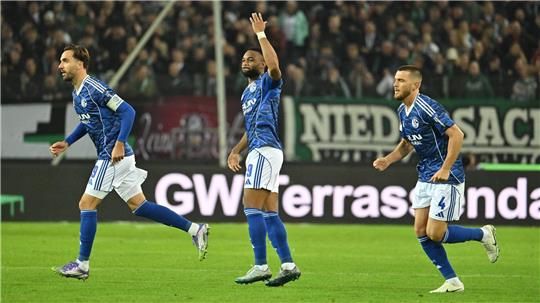 Beendete seine Torflaute: Schalkes Moussa Sylla (M).
