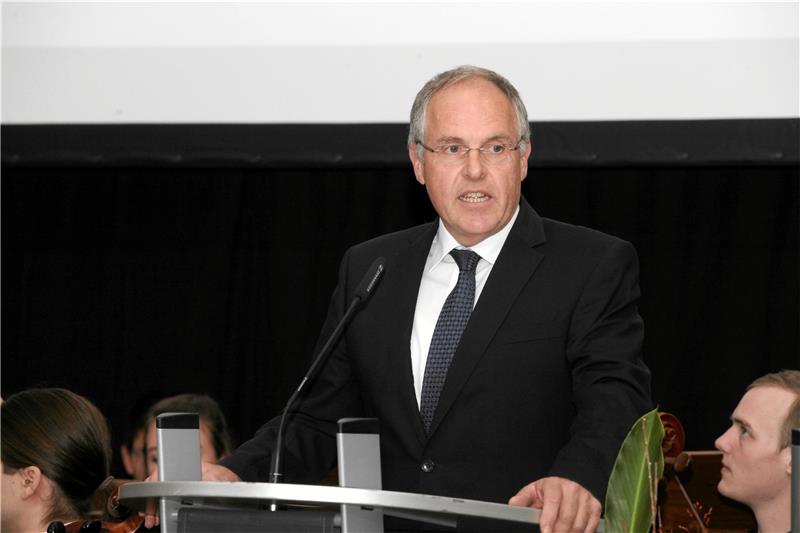 Begrüßt 400 Gäste: Harald Ludanek, bis 2017 Entwicklungschef von Volkswagen Nutzfahrzeuge und heute Vorsitzender des Clausthaler Hochschulrates.