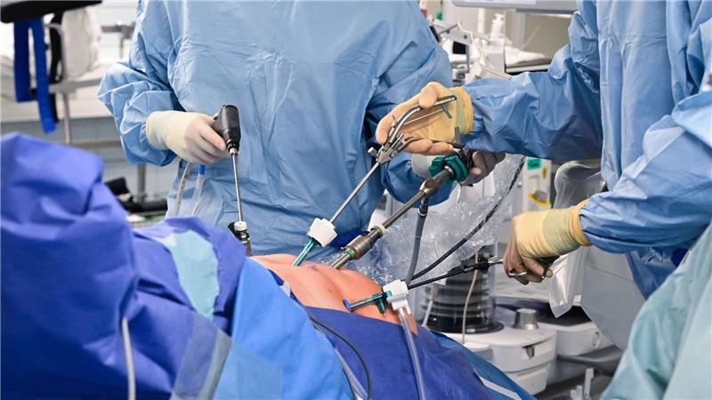 Wenn Ärzten Fehler passieren – „Spitze des Eisbergs“ Behandlungsfehler führen laut dem Medizinischen Dienst zu Kosten in Milliardenhöhe. (Symbolbild)