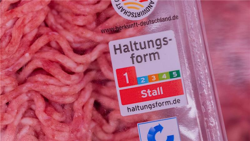 Aldi Süd streicht eigenes Fleisch aus unterster Haltungsform Bei Haltungsform 1 gelten die gesetzlichen Mindestanforderungen. (Archivbild)