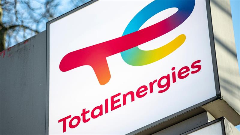 Hohe Ölpreise sorgen bei Shell & Co für Gewinnsprünge Bei Totalenergies schnellte der Nettogewinn im dritten Quartal allein im Vergleich zum zweiten Jahresviertel um gut die Hälfte nach oben.