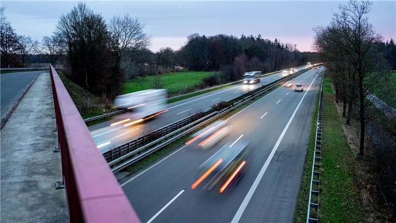 Bei Westerstede soll die Küstenautobahn A20 an die schon bestehende A28 anknüpfen. (Archivfoto)