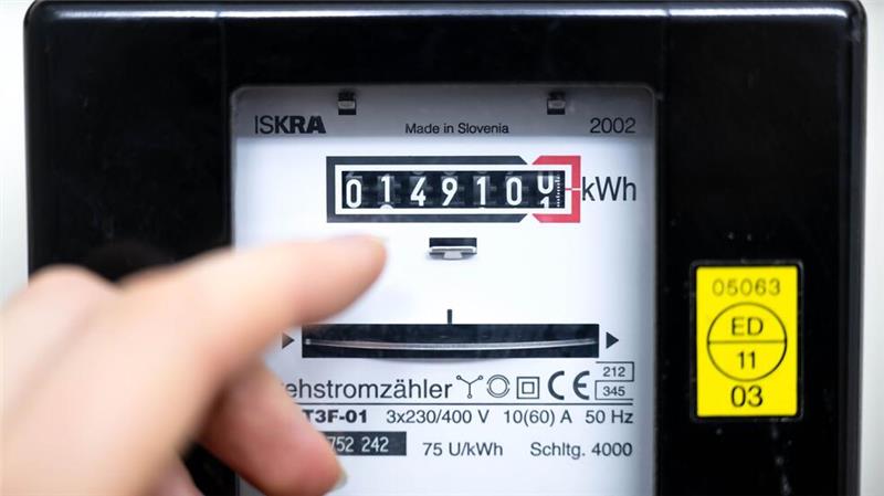 Bei Zahlungsrückständen dürfen Energieversorger laut einem Urteil des Oberlandesgerichts Düsseldorf keine Gebühren für Ratenzahlungen erheben. (Archivbild)
