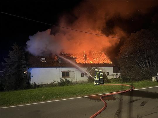 Bei dem Brand wurden der Hauseigentümer und seine Frau (beide 58) verletzt. Foto: Polizeirevier Harz
