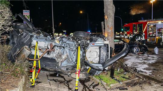 Bei dem Unfall starben zwei unbeteiligte Frauen. (Archivbild)