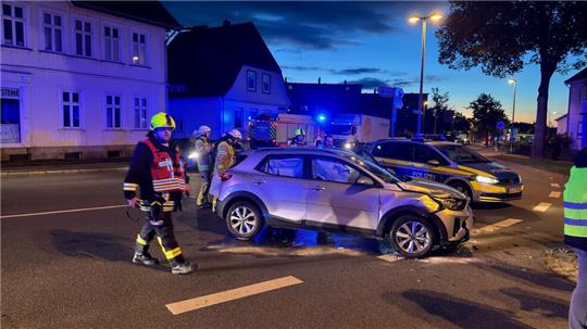 Bei dem Verkehrsunfall am Freitagabend in Bad Harzburg sind zwei Frauen verletzt worden.