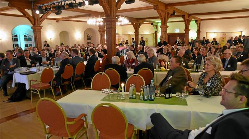 Im Bündheimer Schloss werden wieder Netzwerke geknüpft Bei den Wirtschaftsgesprächen ist das Bündheimer Schloss traditionell gut gefüllt.