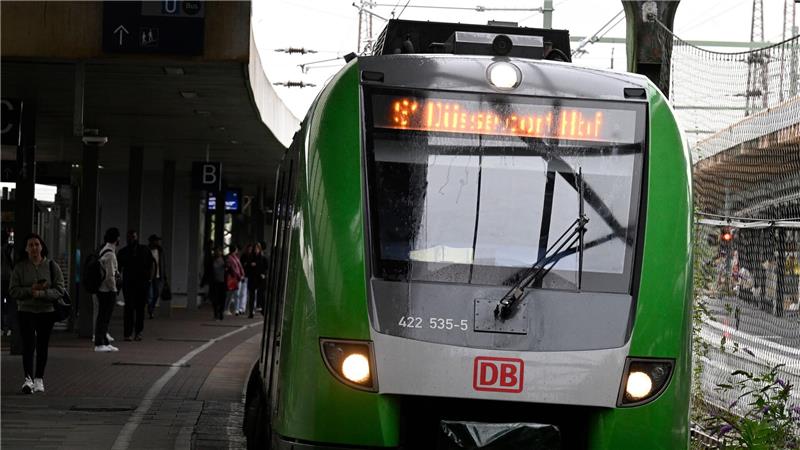 Bahnverkehr in NRW fließt - neuer Tatort in Sachsen-Anhalt Bei der Bahn hat es innerhalb von zwei Tagen einen dritten mutmaßlich vorsätzlich verursachten Kabelbrand gegeben.
