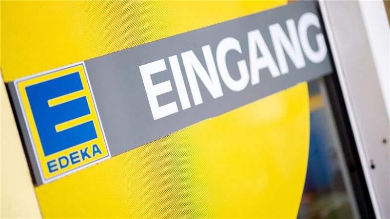 Edeka sieht Ende der Preissprünge bei Lebensmitteln Bei der Edeka Minden-Hannover gingen die Umsätze trotz Konsumflaute weiter nach oben. (Archivfoto)