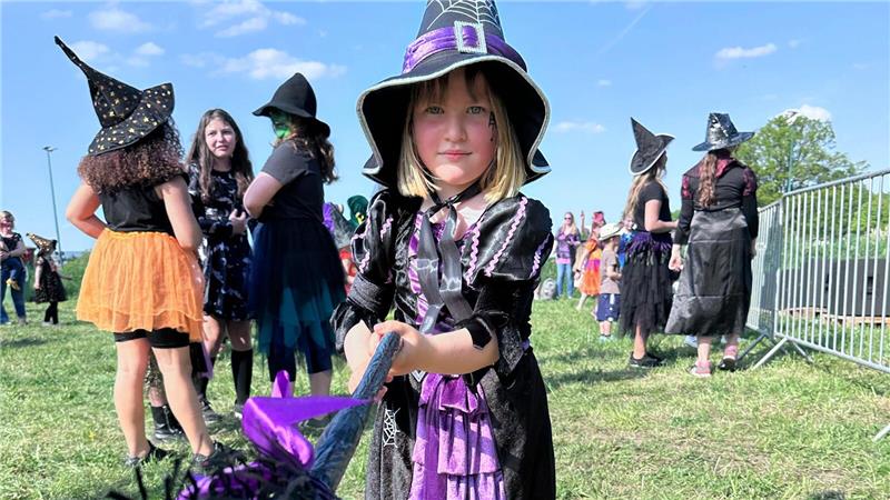 Bei der Kinderwalpurgis in Bad Harzburg werden auch die schönsten Kostüme prämie...