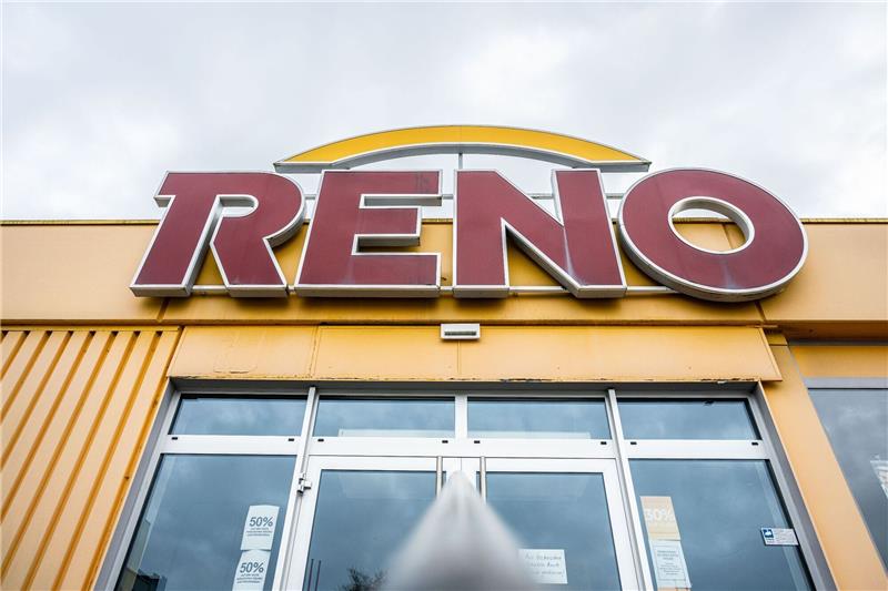 Reno sucht Weg aus der Krise: Insolvenzverfahren eröffnet Bei der Schuhhandelskette Reno könnte es eine Lösung für die Krise geben.