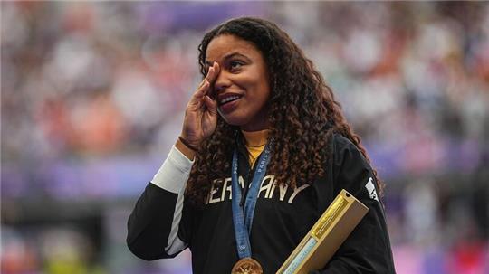 Bei der Siegerehrung flossen Tränen bei Yemisi Ogunleye